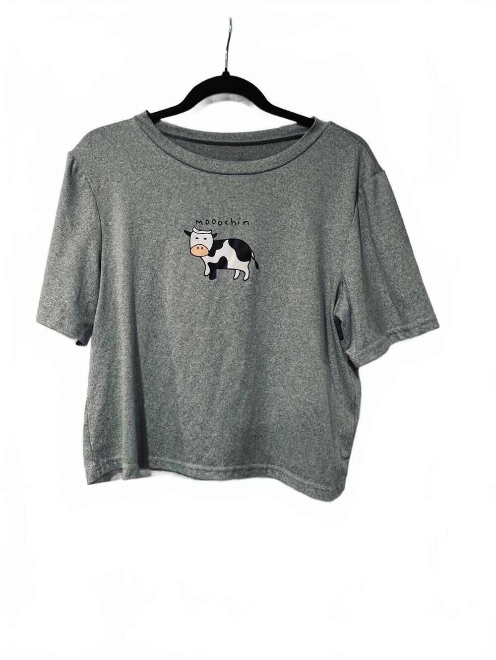 Gray cow graphic cropped T-shirt